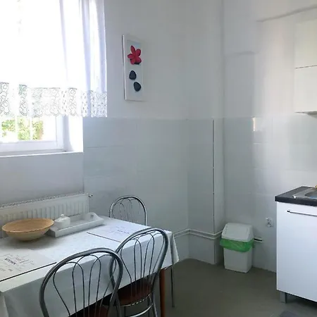 Kowalski Hotel *